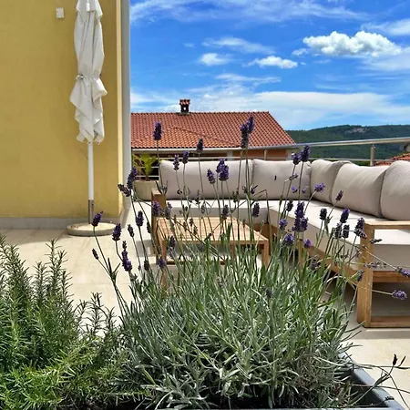 Appartement With A - C In Cizici-insel Krk 12498