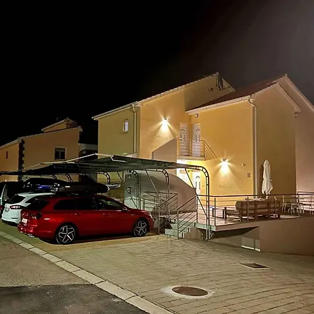 With A - C In Cizici-insel Krk 12498